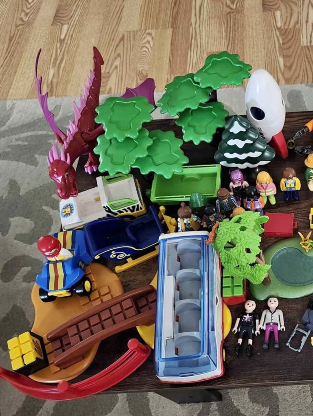 Playmobile Lot - Picture 2 of 2